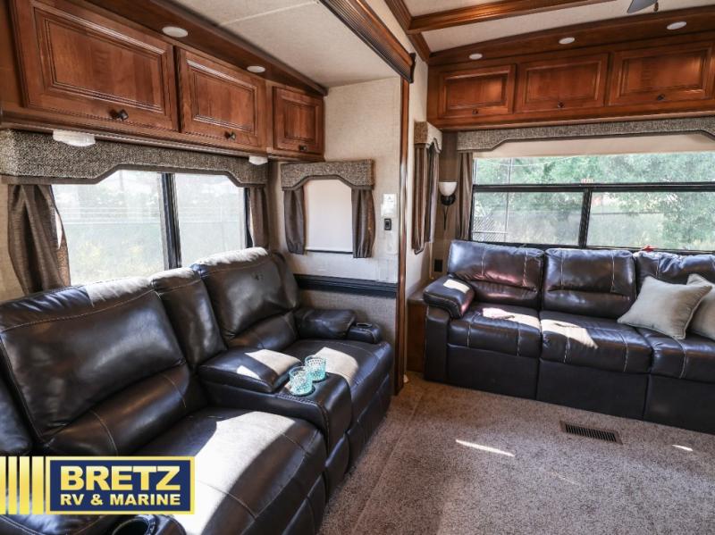 RV listing image