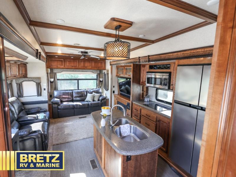 RV listing image