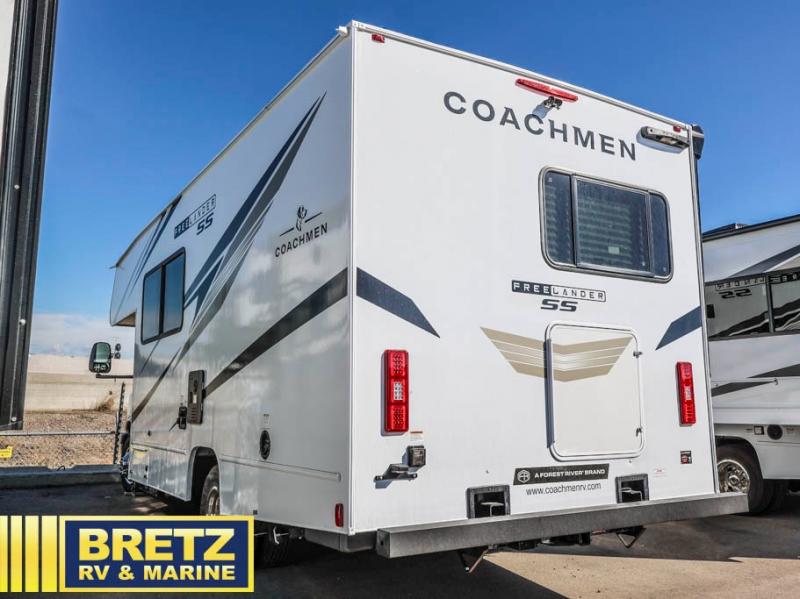 2025 Chevrolet Express 3500 Cutaway photo 2