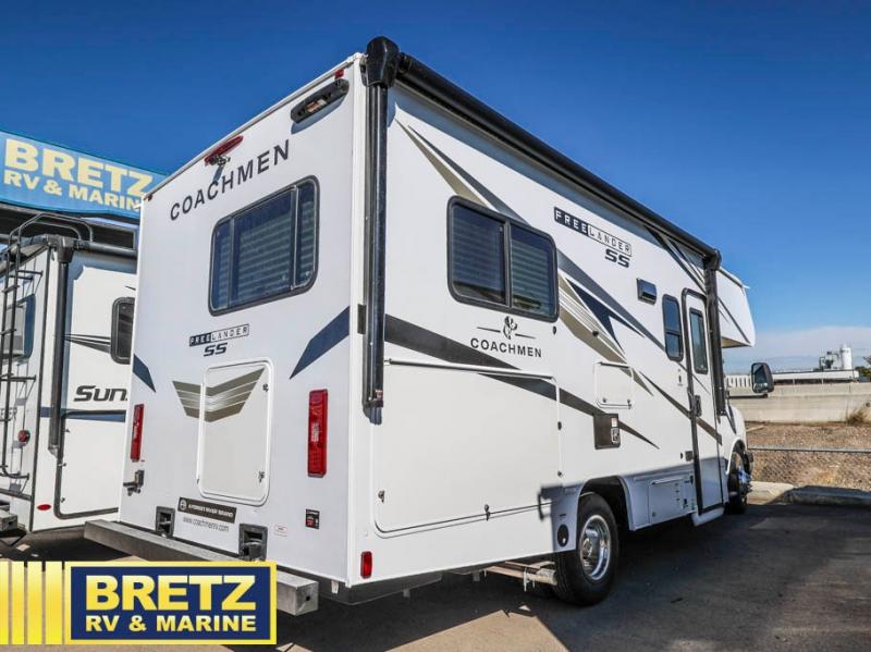 2025 Chevrolet Express 3500 Cutaway photo 4