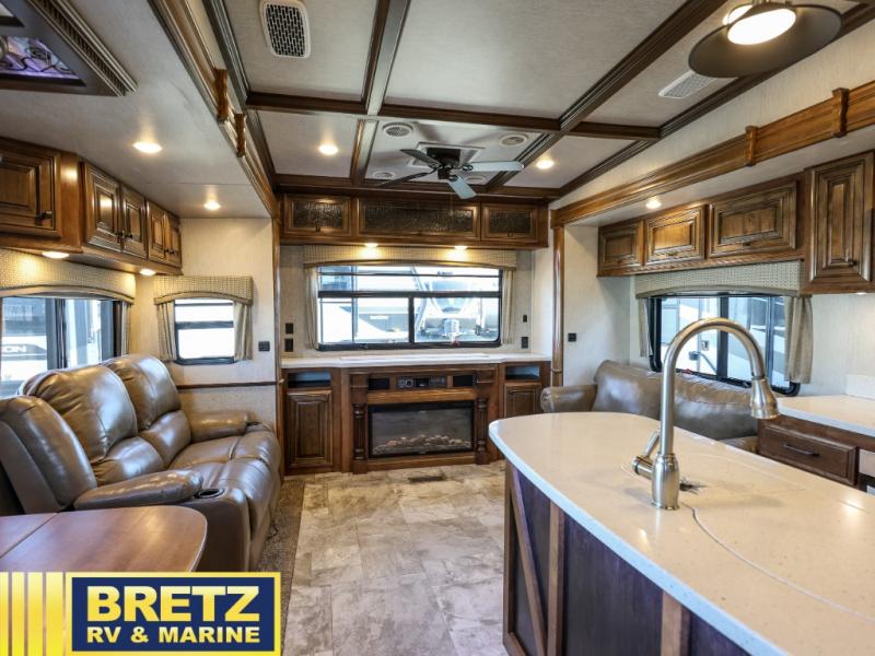 RV listing image