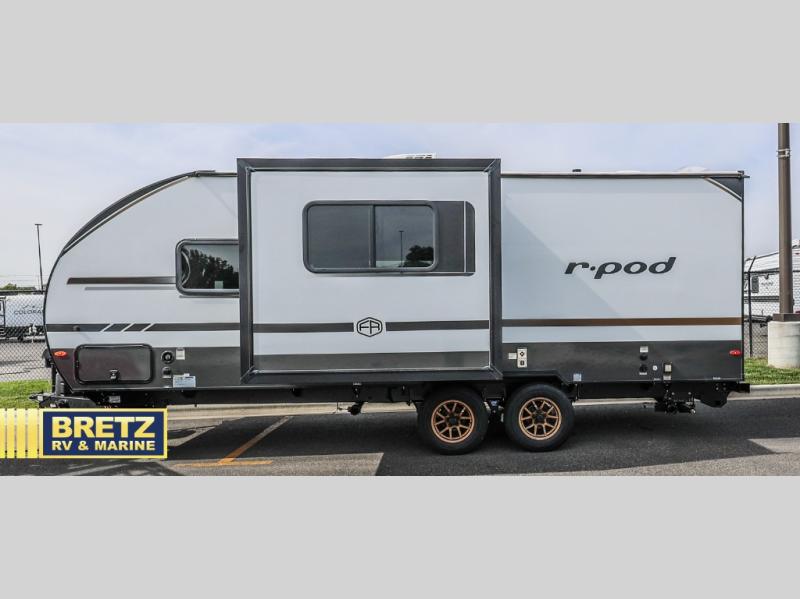 RV listing image