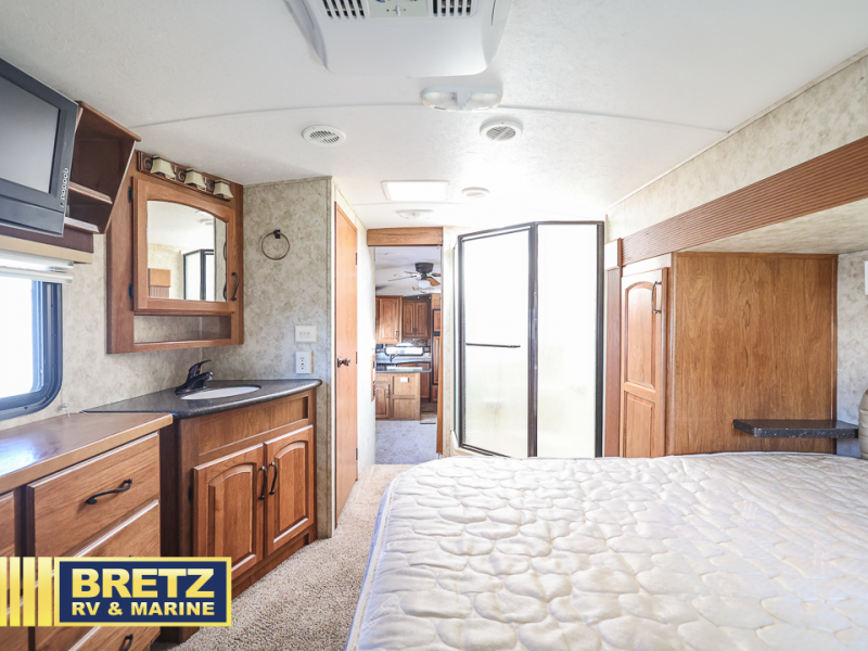 RV listing image