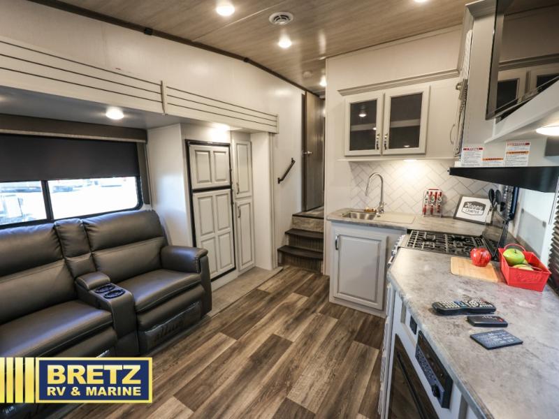RV listing image