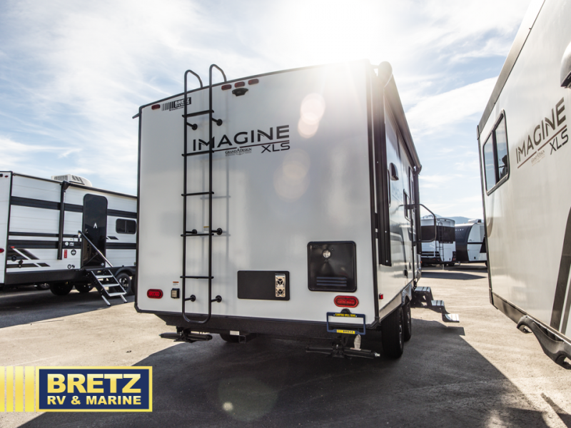 2026 Grand Design Recreational Imagine Narrow Body photo 4