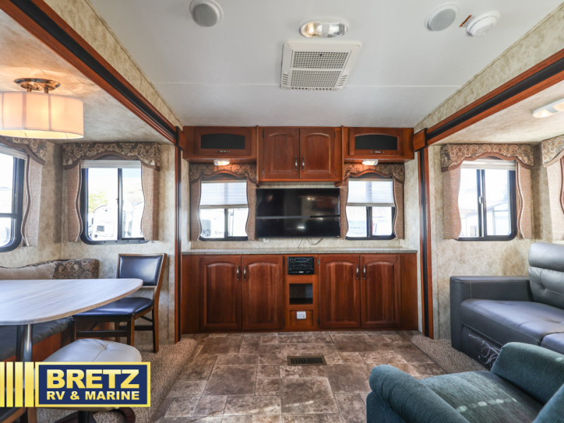 RV listing image