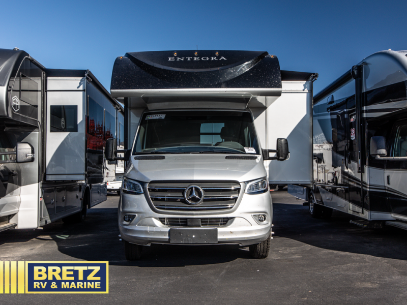 2024 Mercedes Benz Sprinter 3500 photo 2