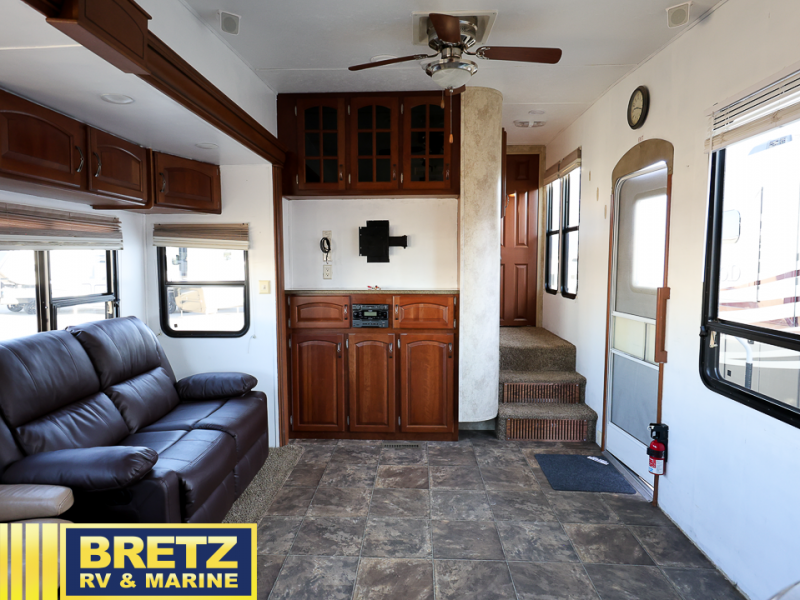 RV listing image