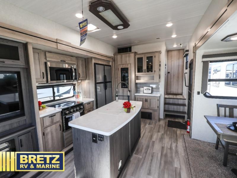 RV listing image