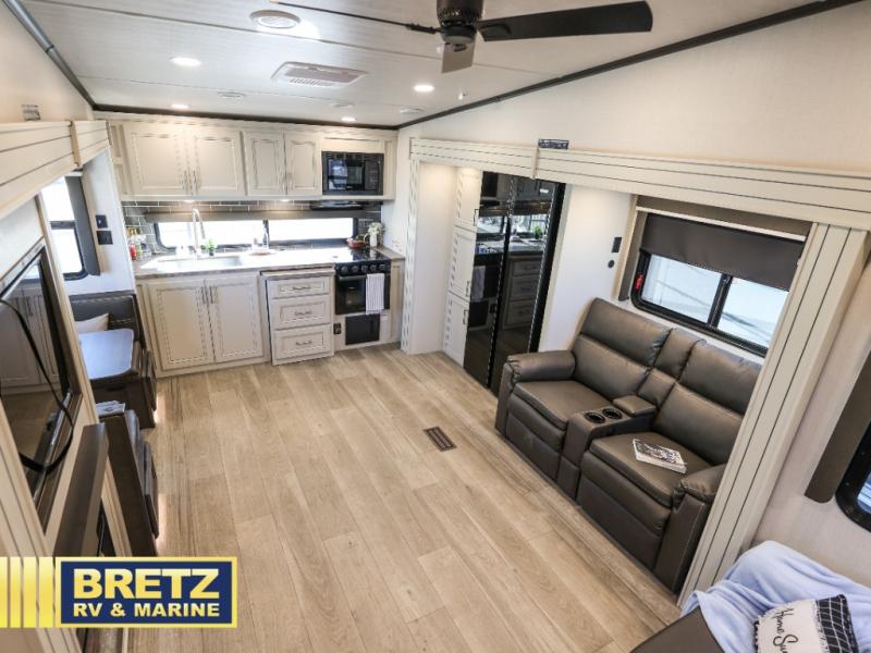 RV listing image