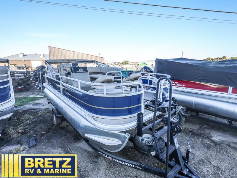 New 2025 Sun Tracker Bass Buggy 18 DLX Pontoon at Bretz RV