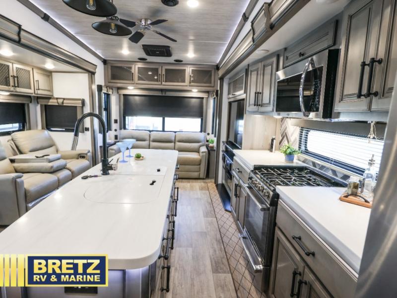 RV listing image