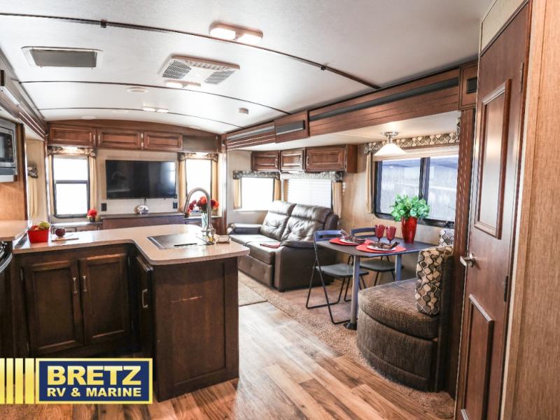 RV listing image