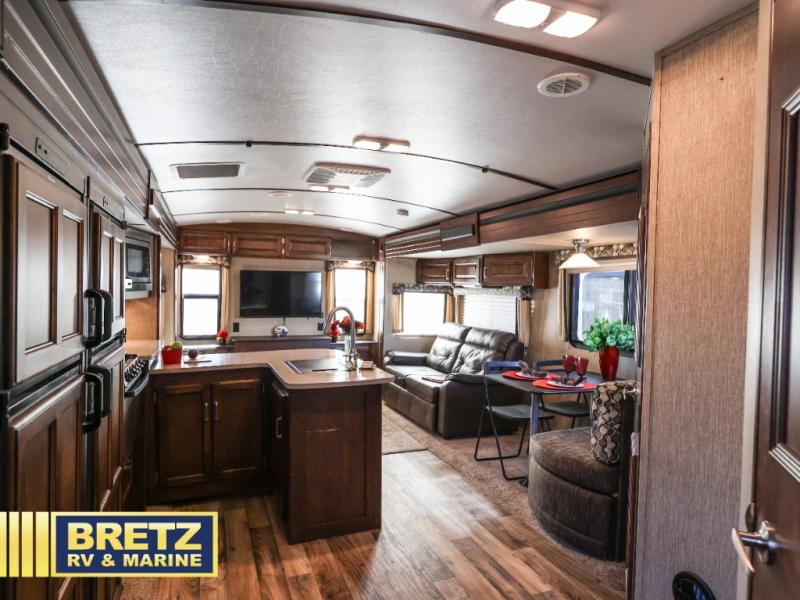 RV listing image