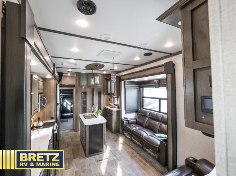 RV listing image