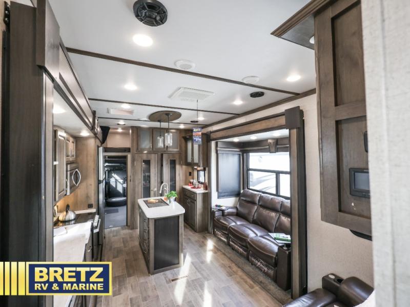 RV listing image