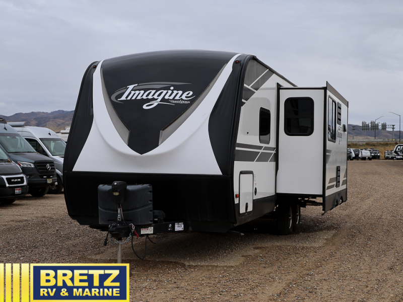 RV listing image