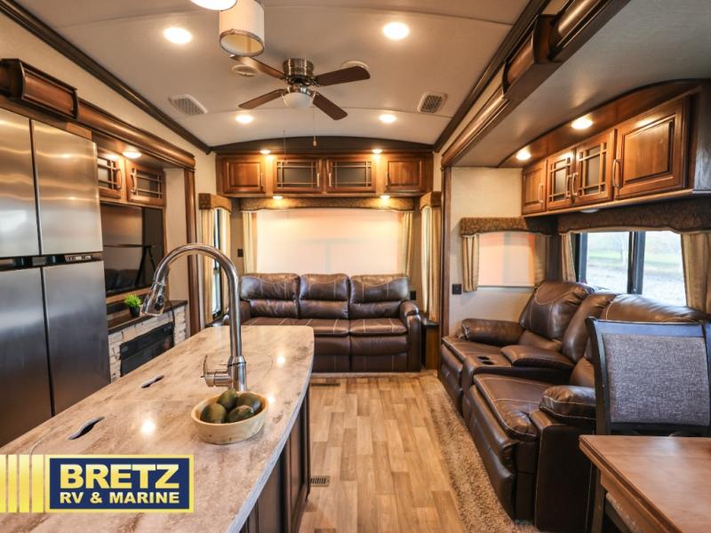 RV listing image