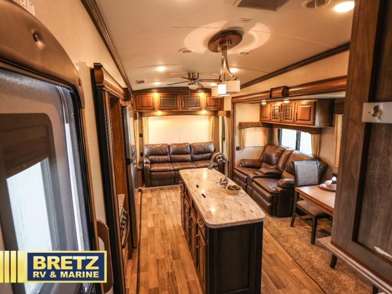 RV listing image