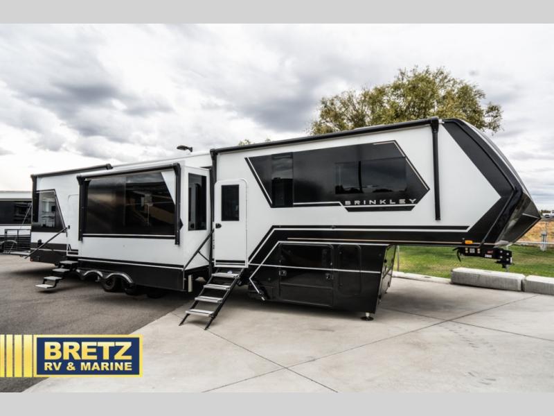 RV listing image