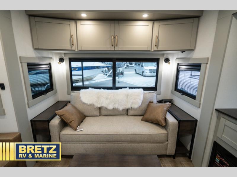 RV listing image
