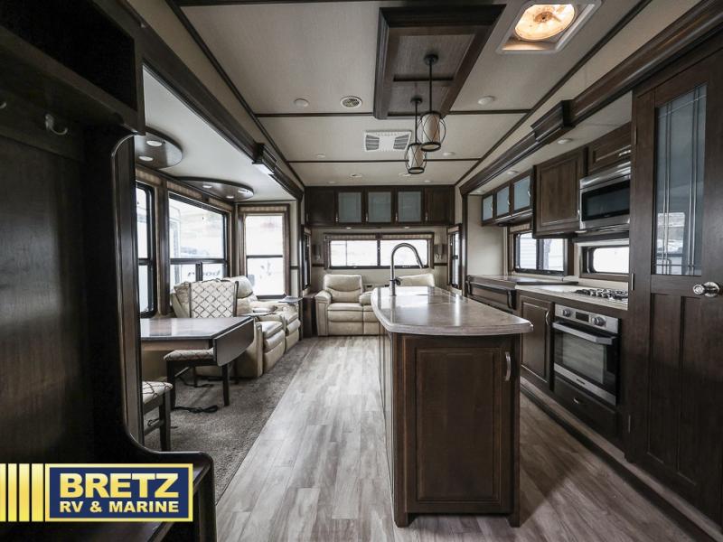 RV listing image