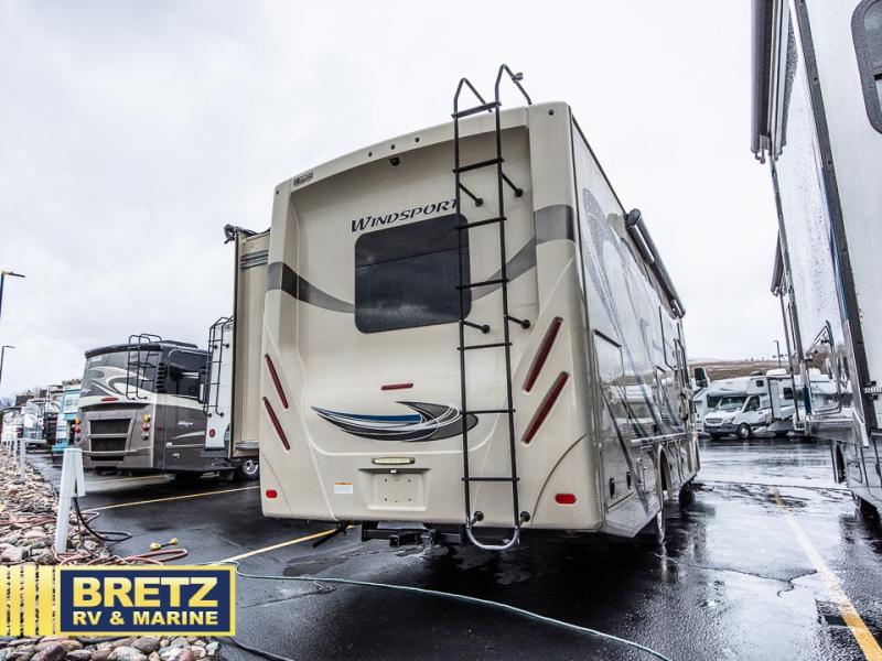 RV listing image