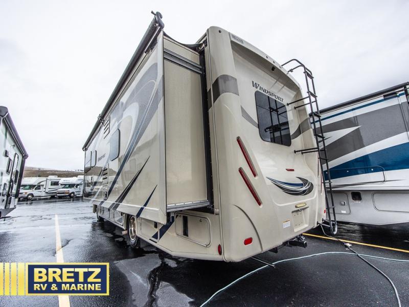 RV listing image