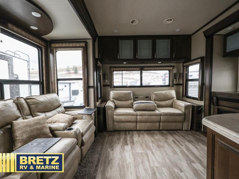 RV listing image
