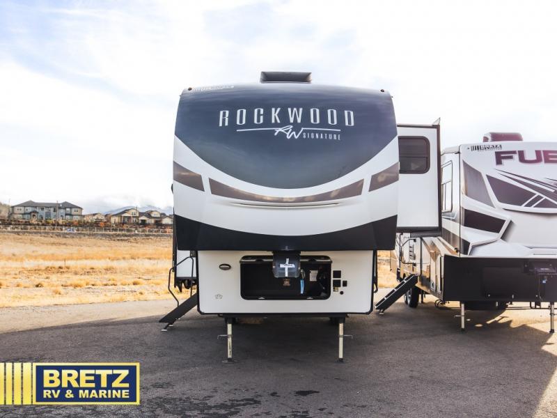 RV listing image
