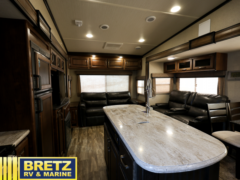 RV listing image