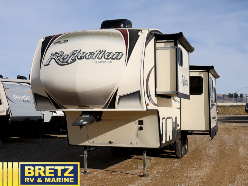 RV listing image