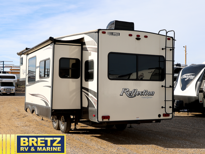 RV listing image