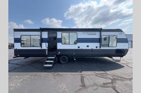New 2025 Forest River RV Cherokee Grey Wolf 27LH Photo