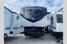 New 2024 Jayco Pinnacle 38FLGS Photo