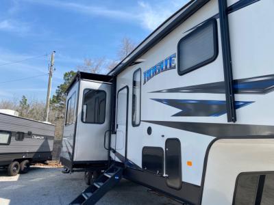 Used 2020 Forest River RV Vengeance Rogue 324A13