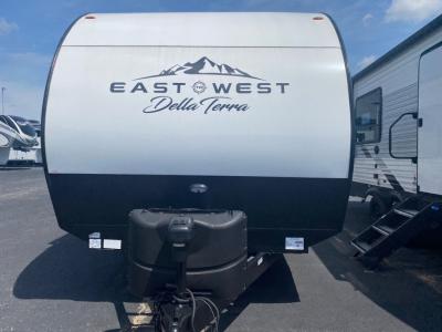 New 2022 EAST TO WEST Della Terra 250BH