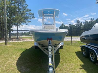 New 2023 Stingray 236CC
