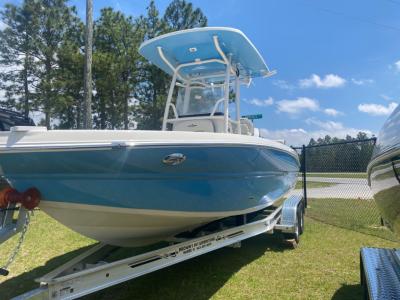 New 2023 Stingray 236CC
