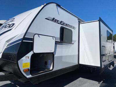 New 2024 Jayco Jay Feather 24BH