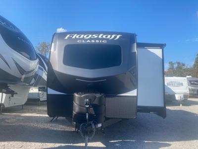 Used 2022 Forest River RV Flagstaff Classic 826MBR
