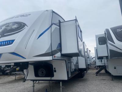 New 2023 Forest River RV Cherokee Arctic Wolf Suite 3910