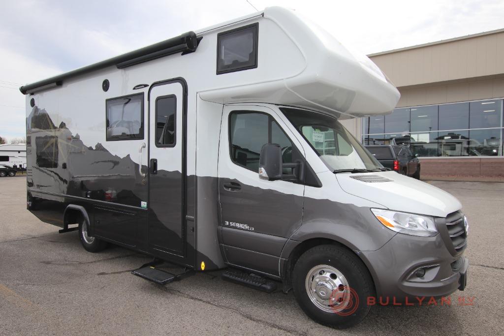 New 2025 Dynamax isata 3 24FWSFX Motor Home Class C - Diesel at Bullyan ...