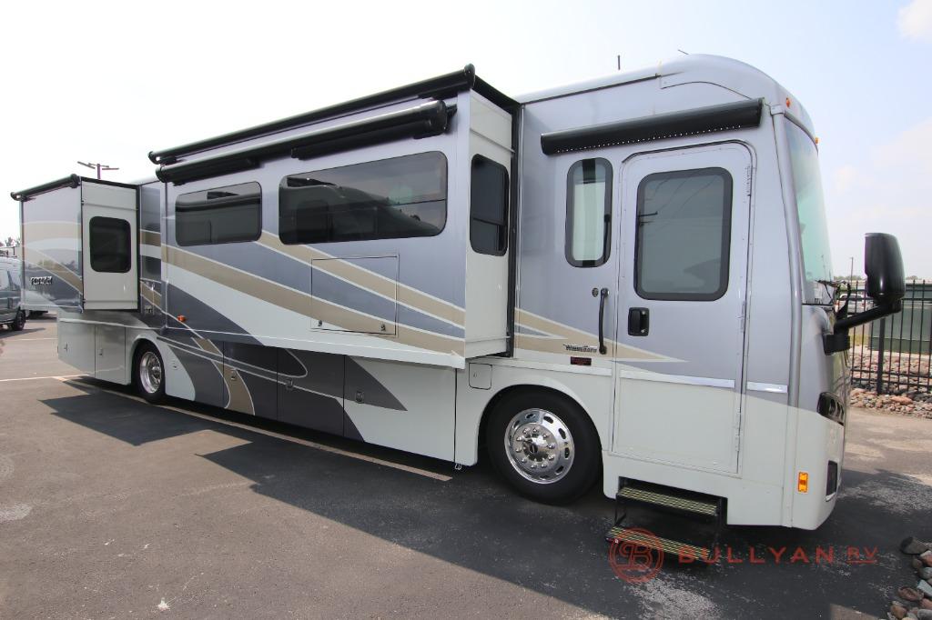 New 2023 Winnebago Forza 36H Motor Home Class A - Diesel at