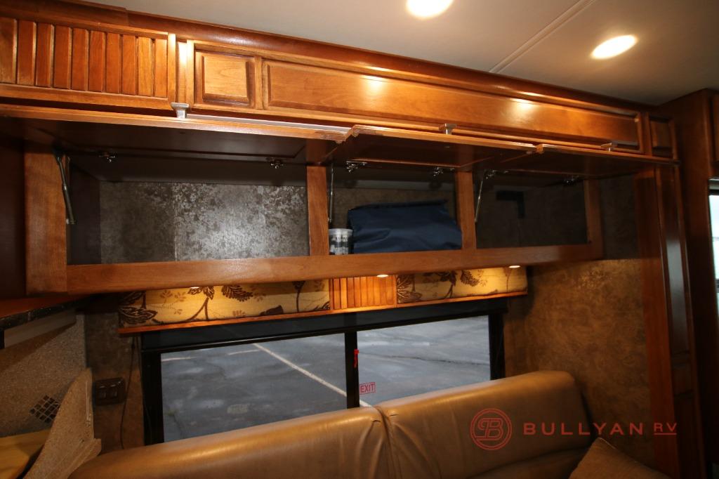 Used 2014 Tiffin Motorhomes Allegro Breeze 32 BR Motor Home Class A