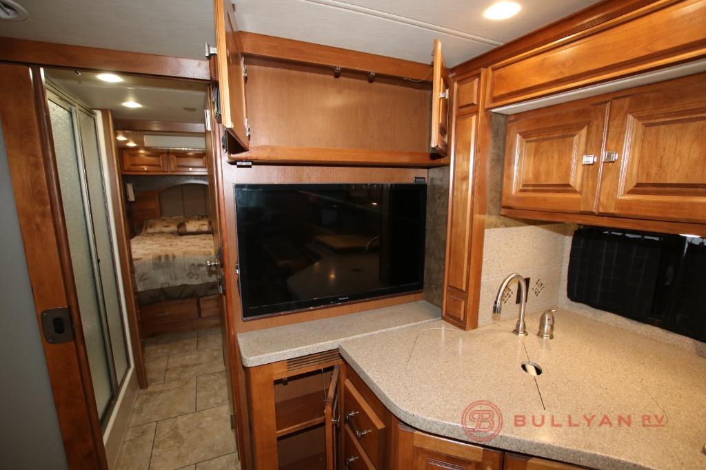 Used 2014 Tiffin Motorhomes Allegro Breeze 32 BR Motor Home Class A