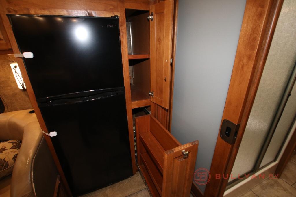 Used 2014 Tiffin Motorhomes Allegro Breeze 32 BR Motor Home Class A