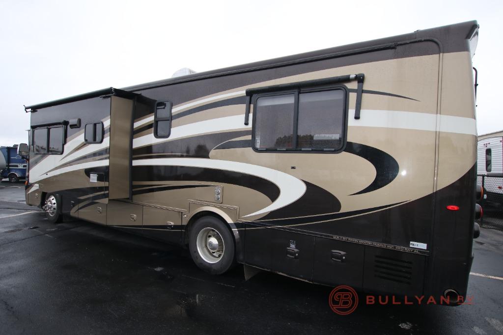 Used 2014 Tiffin Motorhomes Allegro Breeze 32 BR Motor Home Class A