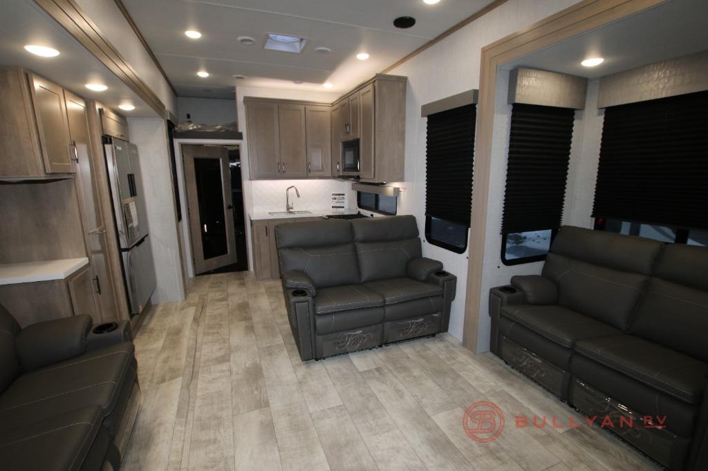 New 2025 Grand Design Momentum GClass 415G Toy Hauler Fifth Wheel at Bullyan RV Center Duluth