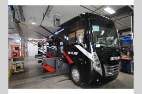 New 2022 Thor Motor Coach Outlaw 38KB Photo